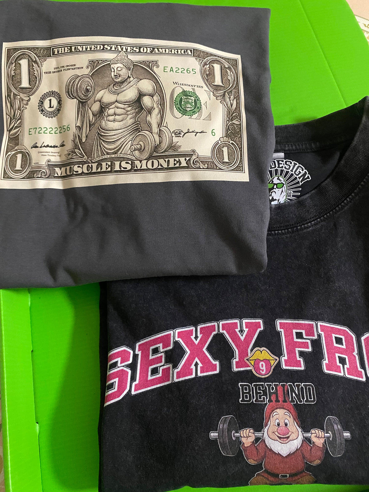 210G Unisex T(Muscle is Money)