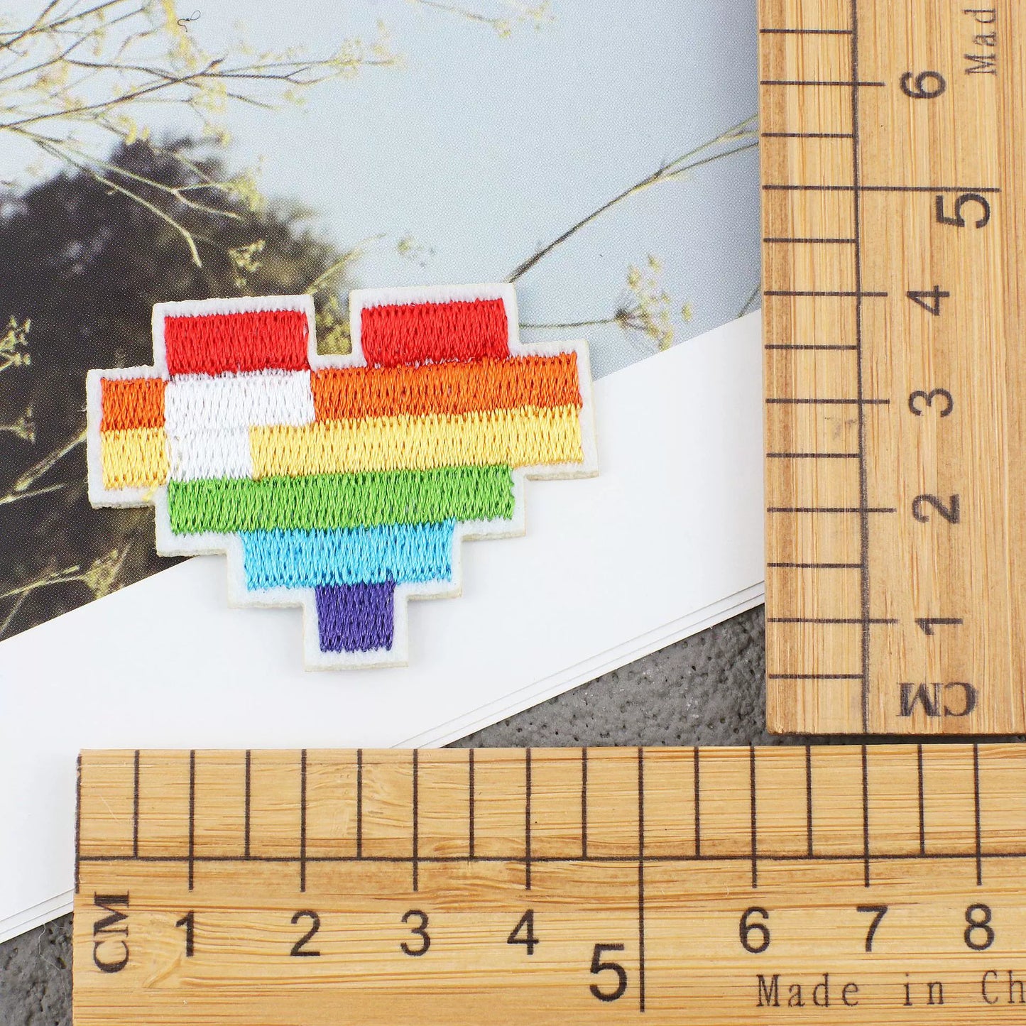 New pixel style cartoon embroidery sticker mosaic cloth sticker retro patch sticker game character computer embroidery badge