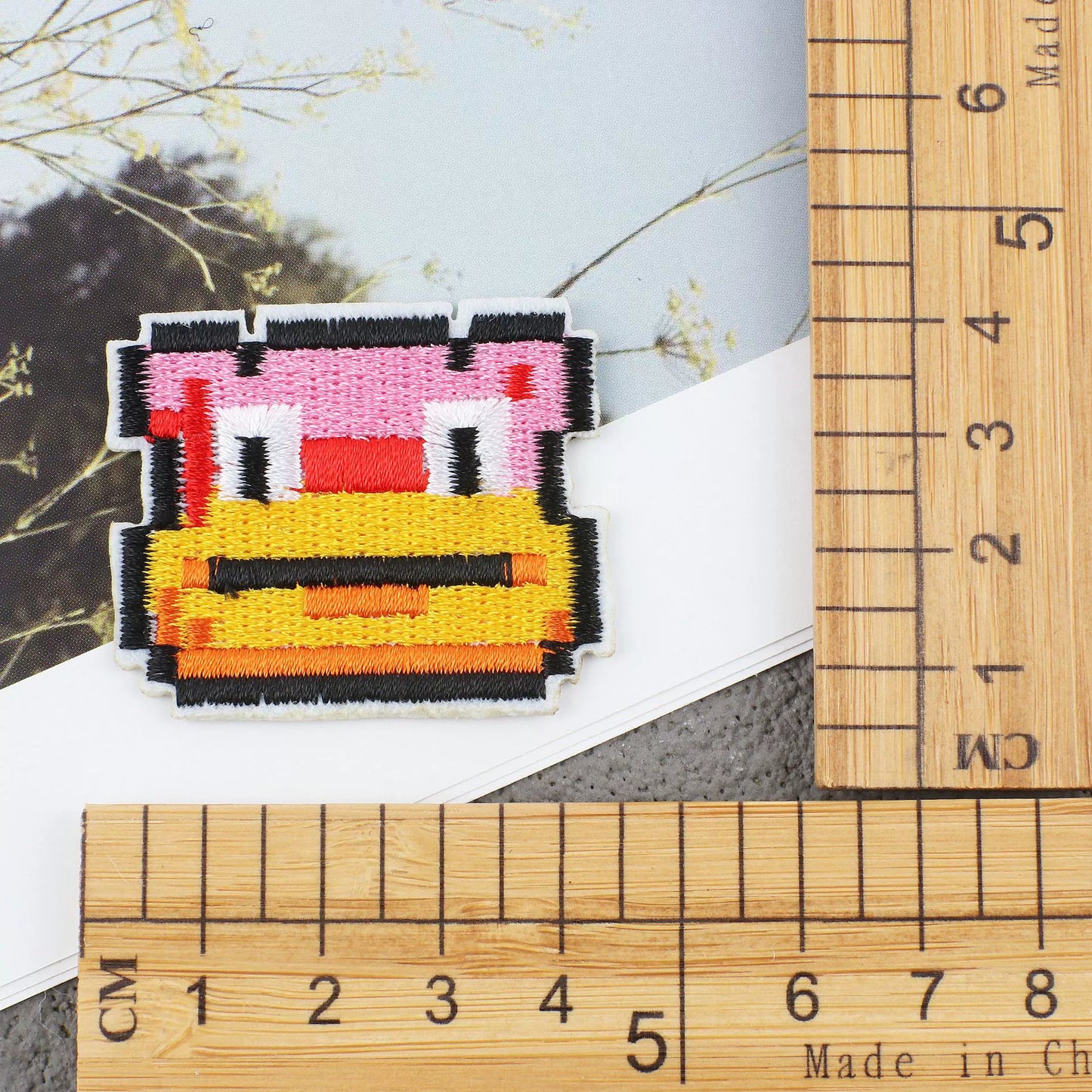 New pixel style cartoon embroidery sticker mosaic cloth sticker retro patch sticker game character computer embroidery badge