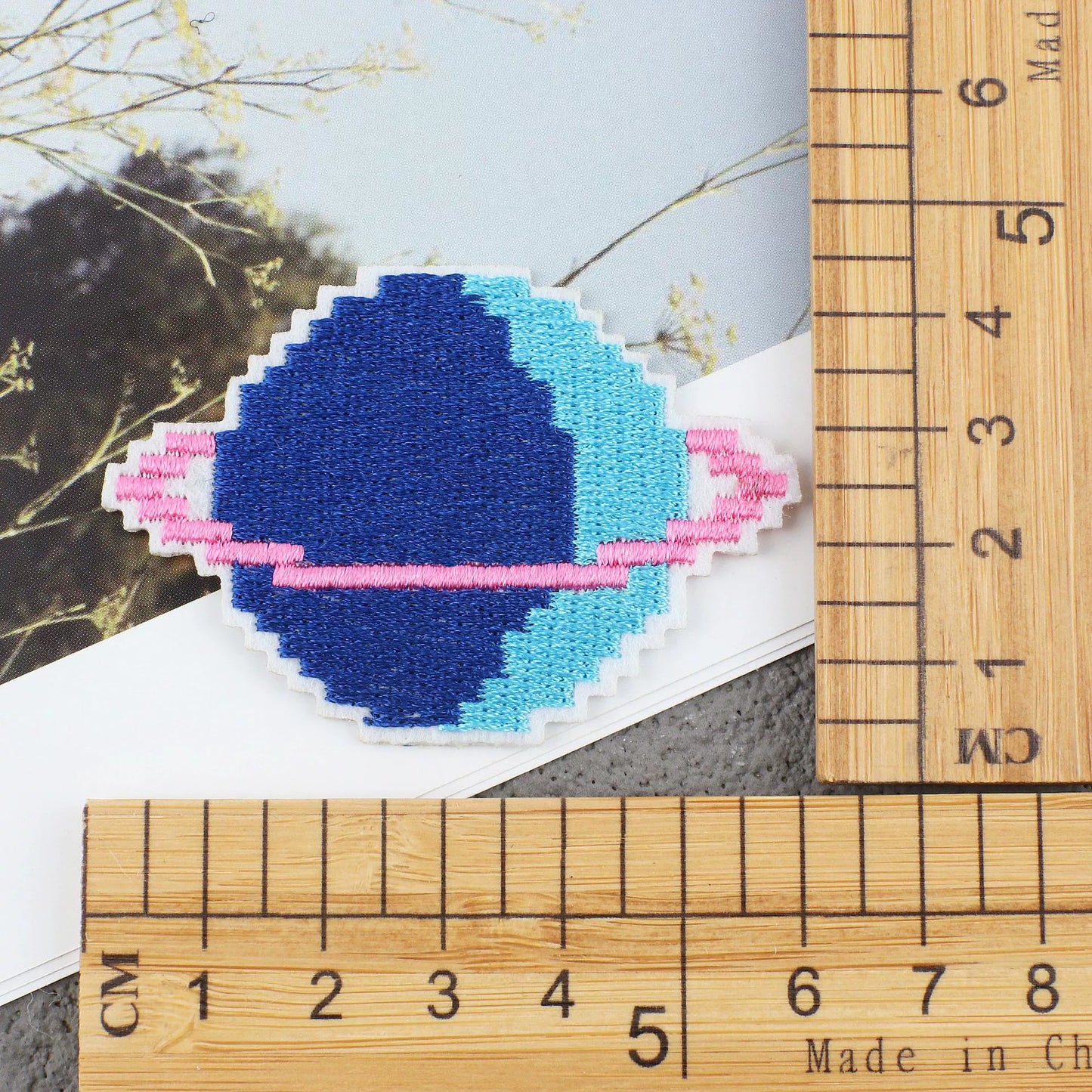 New pixel style cartoon embroidery sticker mosaic cloth sticker retro patch sticker game character computer embroidery badge