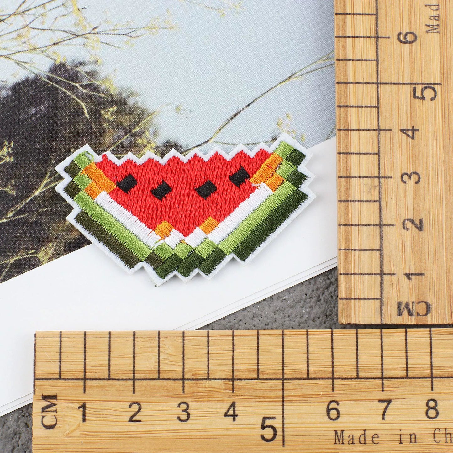 New pixel style cartoon embroidery sticker mosaic cloth sticker retro patch sticker game character computer embroidery badge