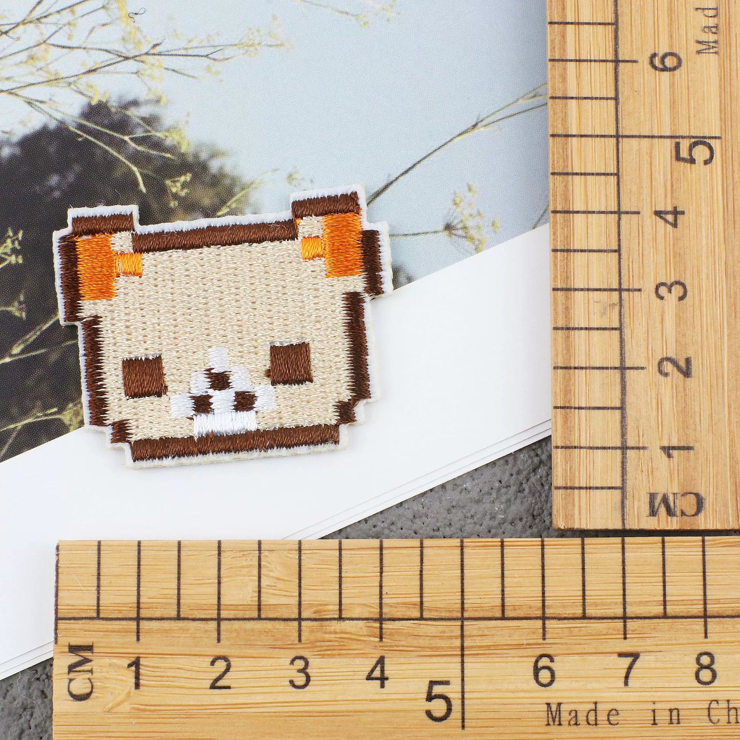 New pixel style cartoon embroidery sticker mosaic cloth sticker retro patch sticker game character computer embroidery badge