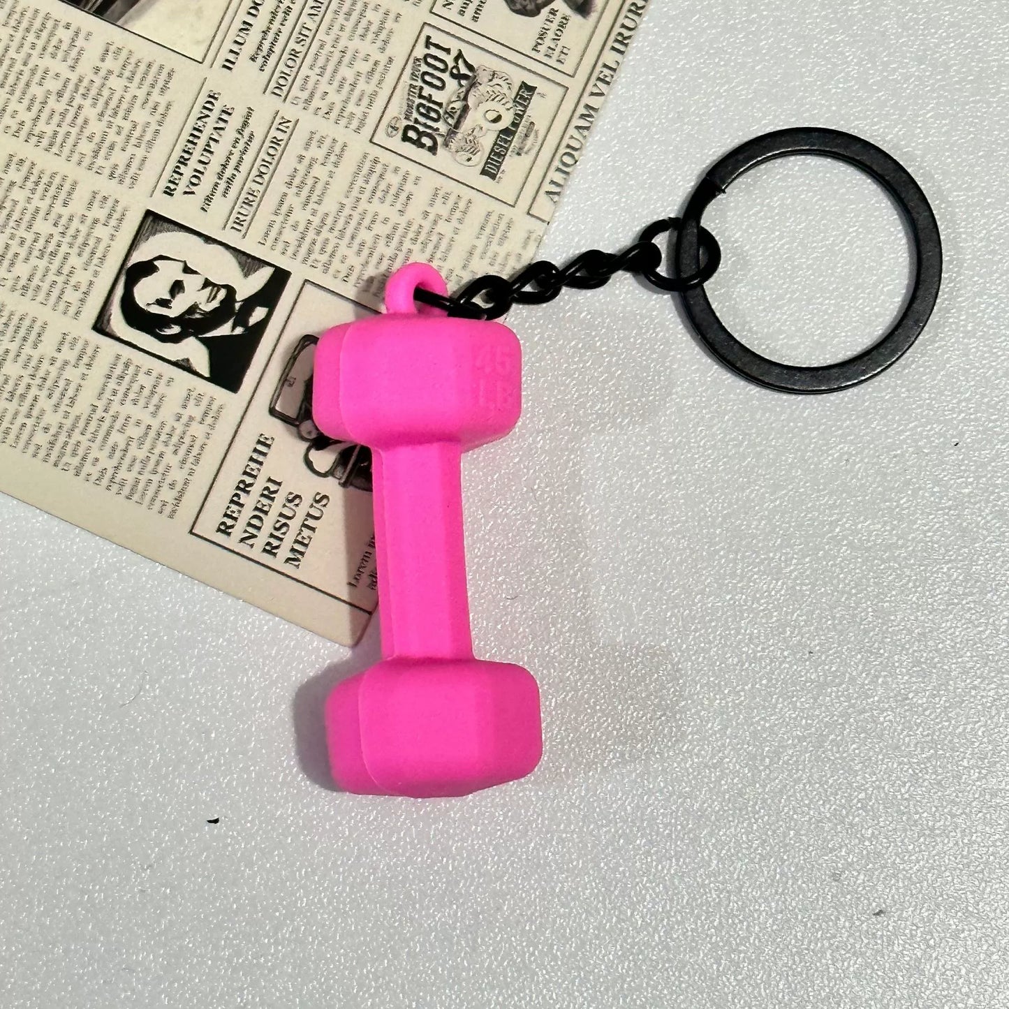 Mini detachable large barbell fitness peripheral keychain, high-value MIU system bag pendant, accessories.