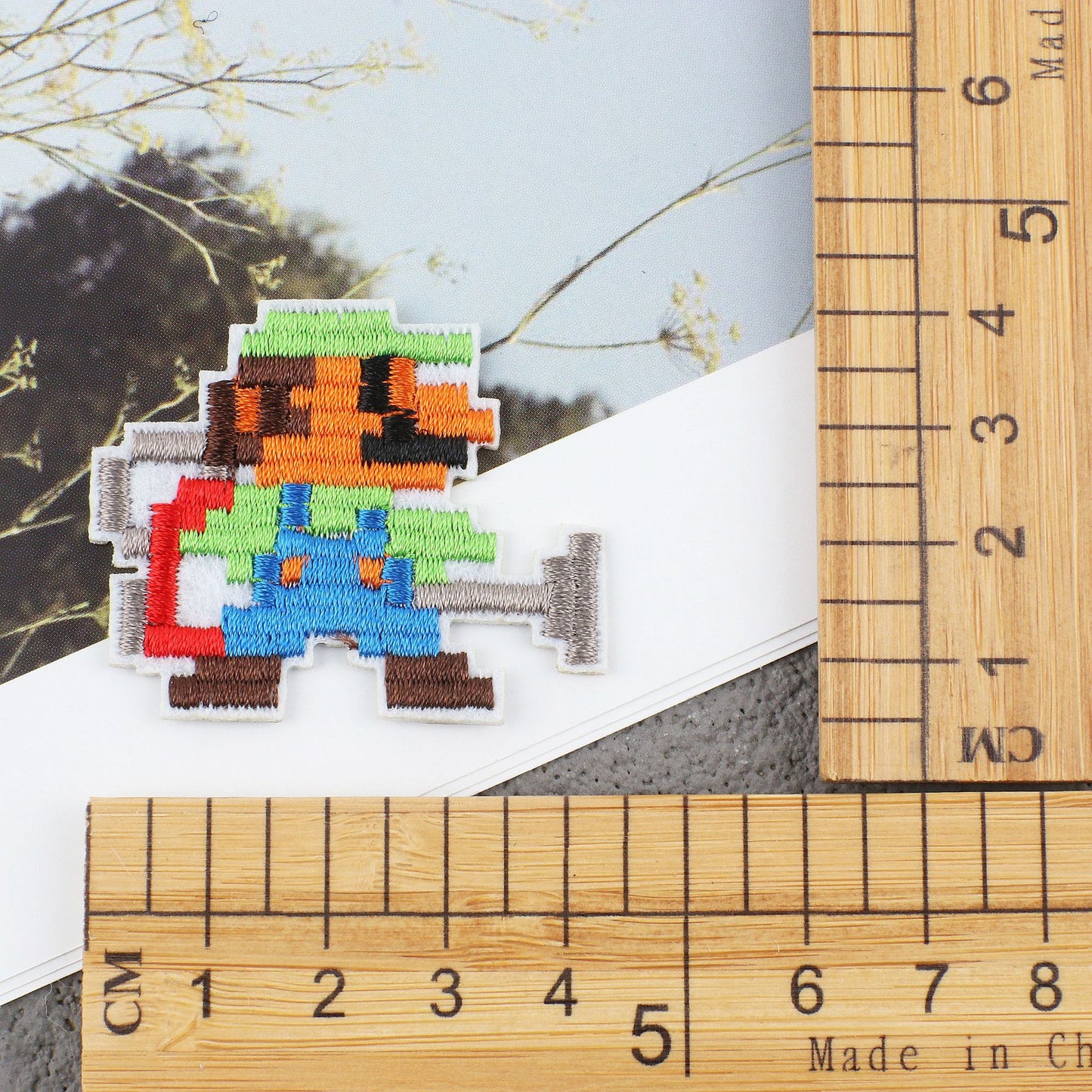 New pixel style cartoon embroidery sticker mosaic cloth sticker retro patch sticker game character computer embroidery badge