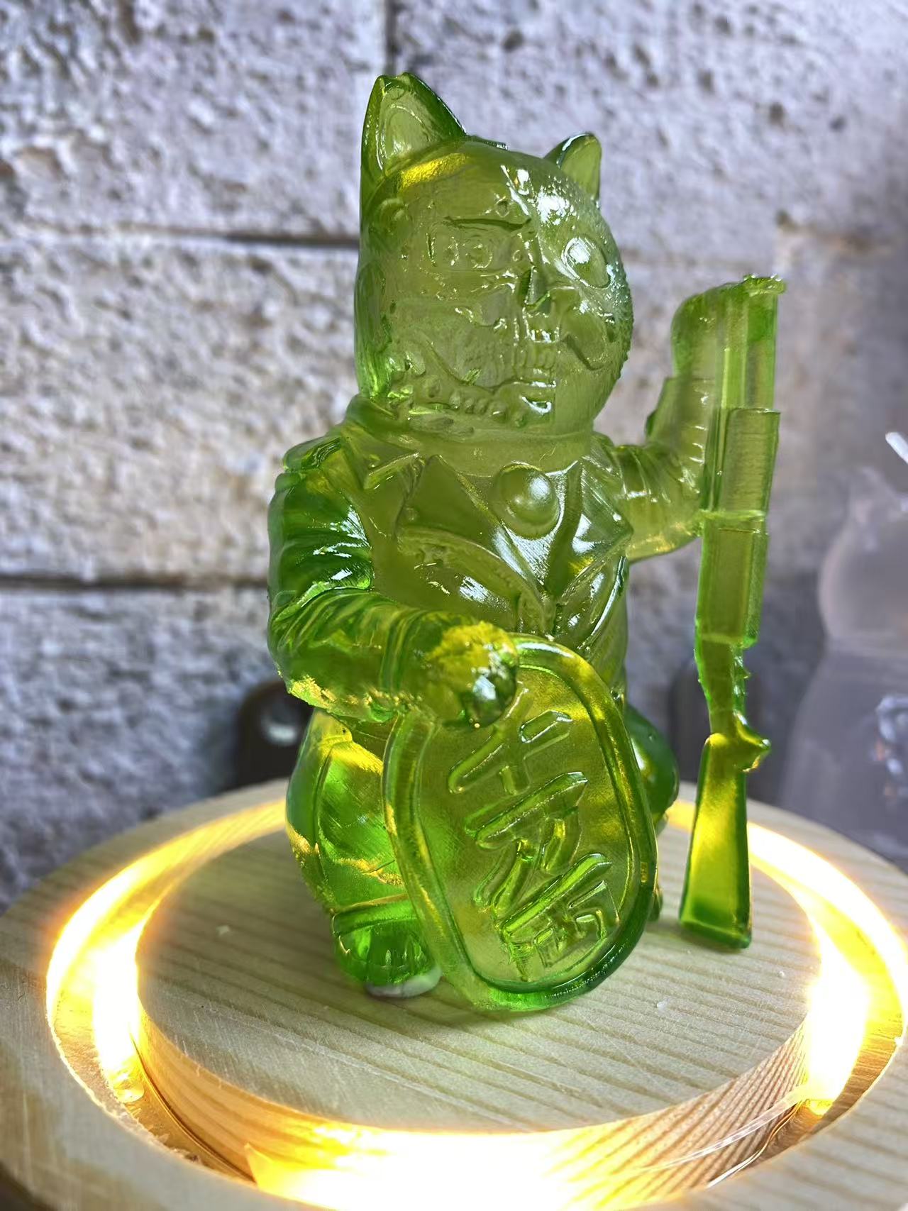 POPART TOYS : Maneki-The Terminator (80's SuperHero movie)